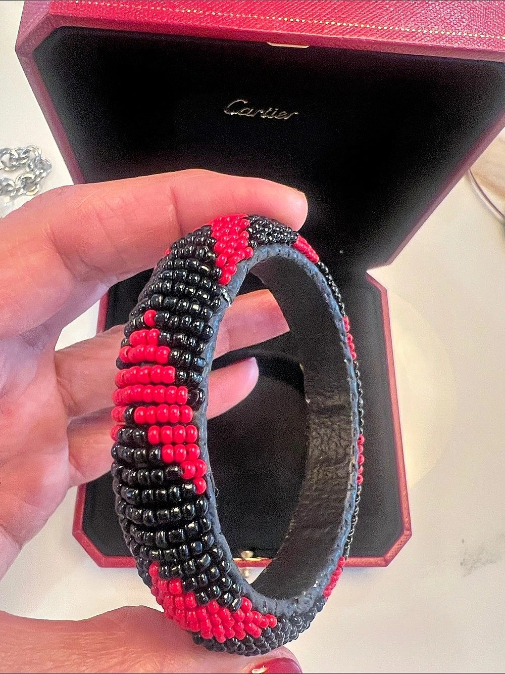 Beaded Color Block Bracelet in Black & Red